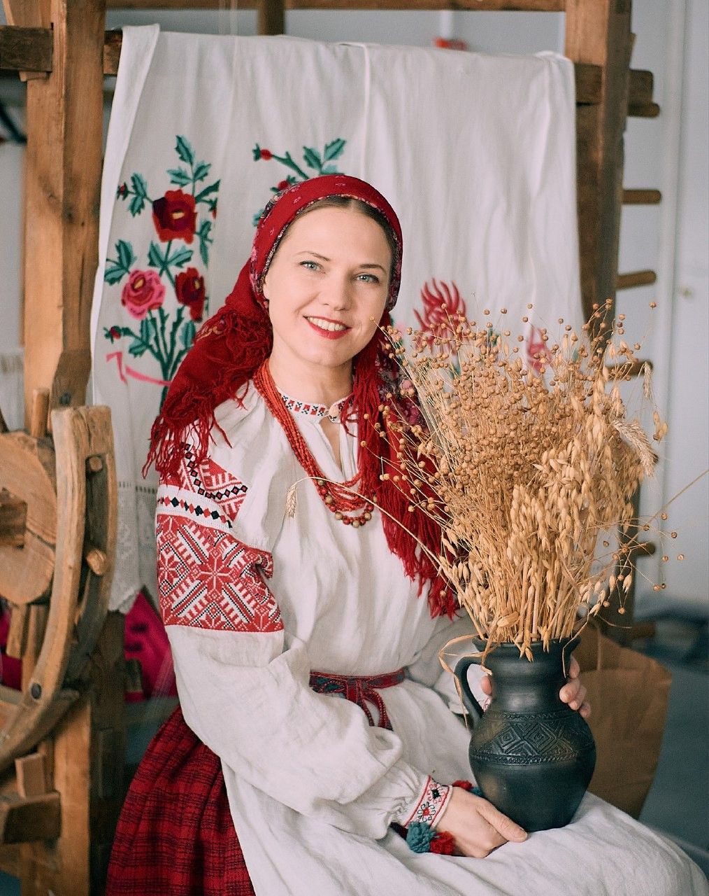Women in Slavic costumes in Yokohama