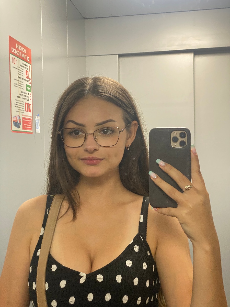 Sexy model Stacy in Yokohama